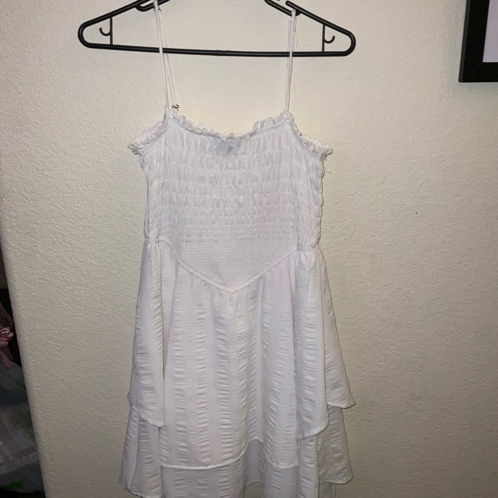 White Sleeveless Dress